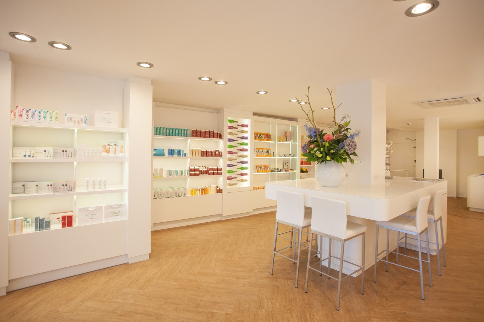 STORE MANAGER (ROTTERDAM)
