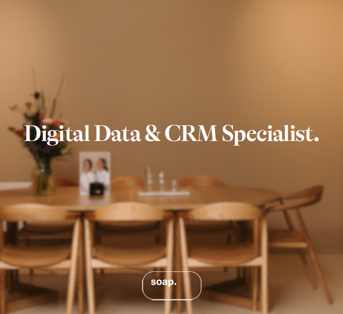 digital data & CRM specialist